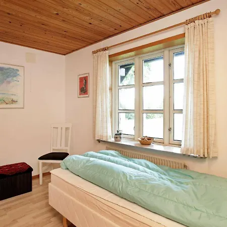 Ferienhaus Five-bedroom Holiday In